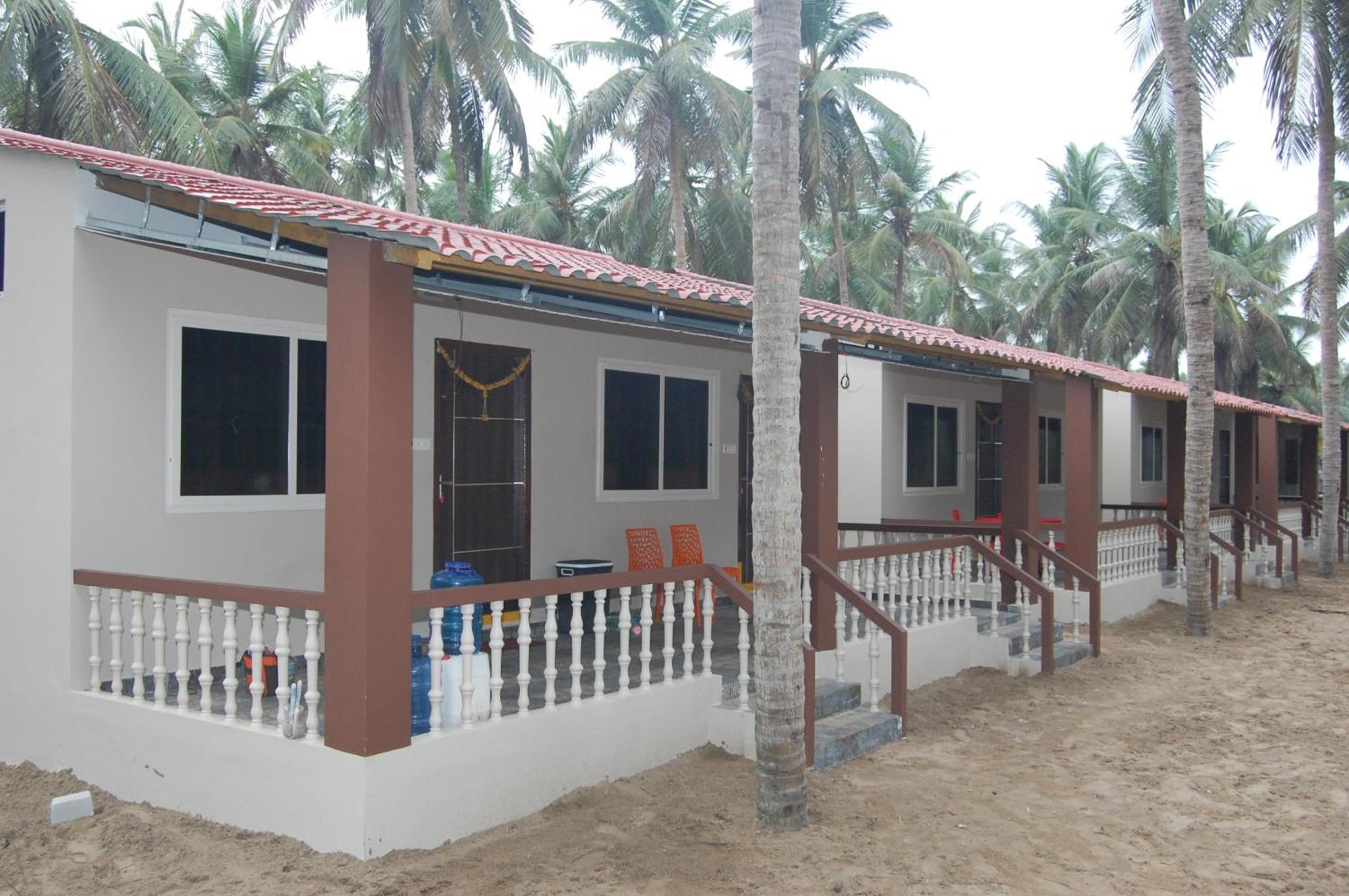 Coastline Beach Resort Perupalem Exterior foto